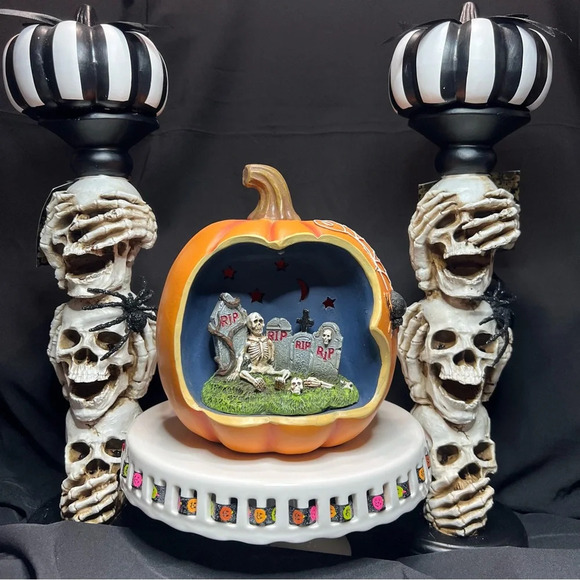 Halloween 7" Color Changing Spooky Skeleton Graveyard Scene Spiderweb Pumpkin - Picture 2 of 15